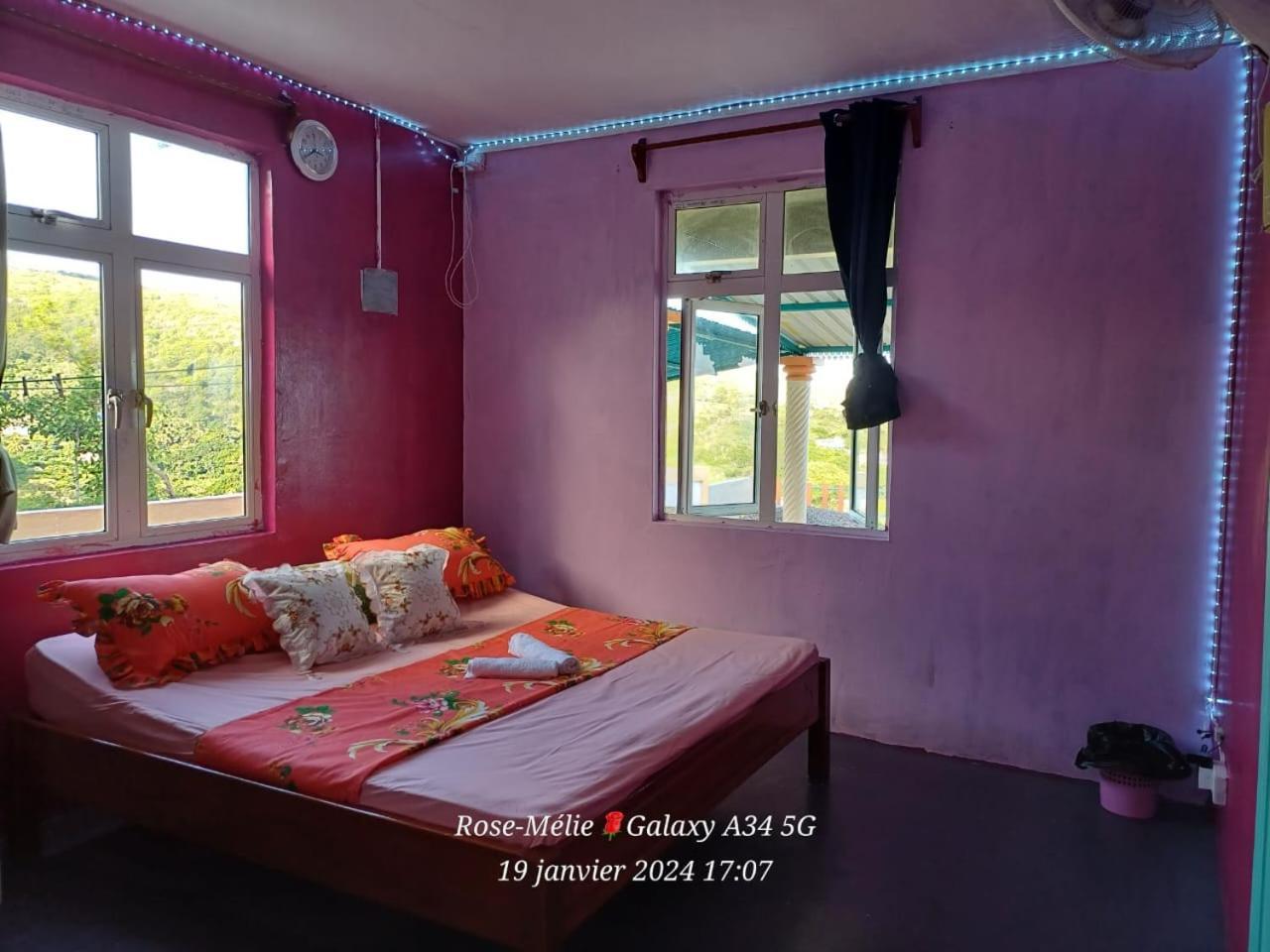 Chez Tonio Magic Ocean View Villa Port South East Eksteriør bilde